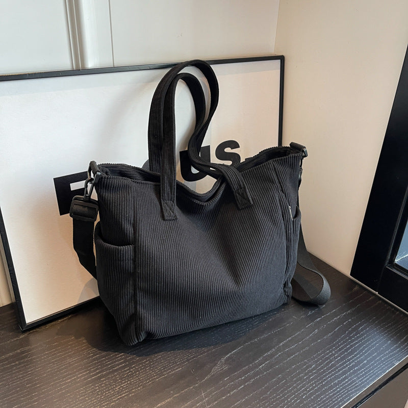 Bloom™ | Sac fourre-tout en velours côtelé pour étudiantes en art